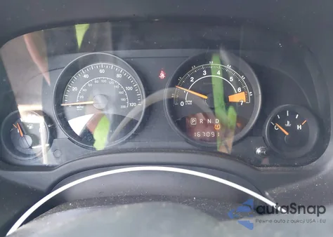 2014 Jeep Compass Sport z USA, uszkodzony, nr VIN 1C4NJCBA9ED692608